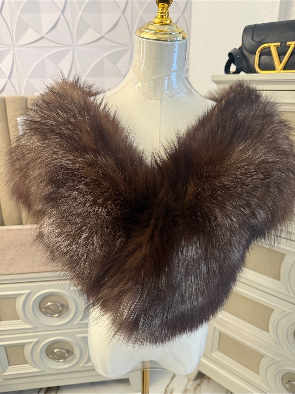 Silver fox fur shawl - Picture 1 of 8